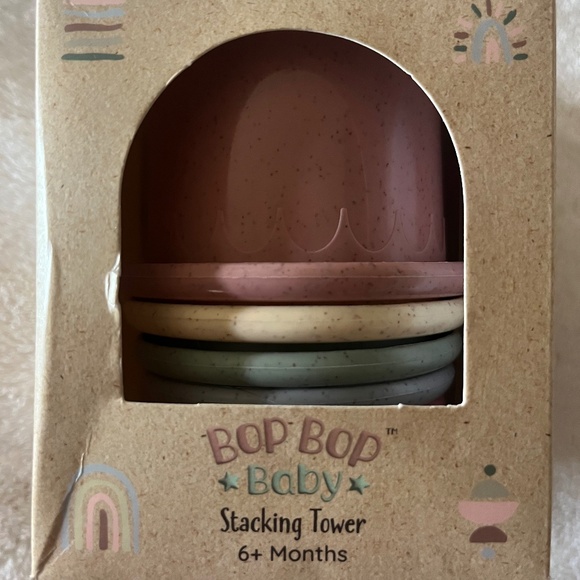 Stacking cups and sensory pops - Picture 2 of 12
